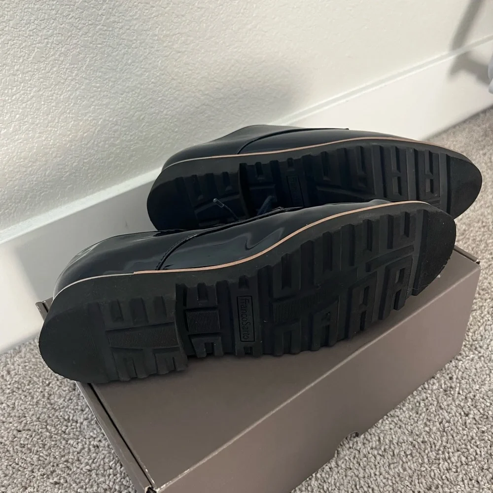 Franco Sarto Navy Patent Leather Shoes - Picture 6 of 6